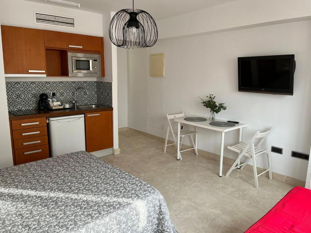 Illescas Apartamento เอสเตโปนา ภายนอก รูปภาพ