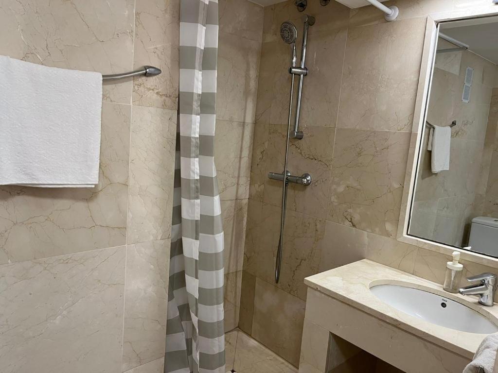 Illescas Apartamento เอสเตโปนา ภายนอก รูปภาพ